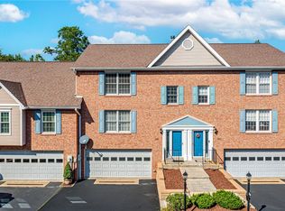 202 Apple Blossom Ct, Delmont, PA