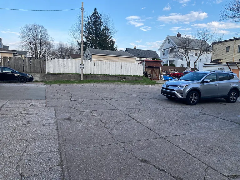 4435 State Rd — Photo 11