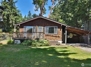 569 Otter Way, Freeland, WA 98249