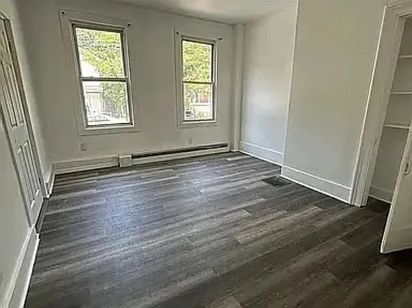 204 N 1st St #B, Paterson, NJ 07522