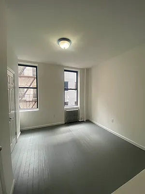 Rented by Urban Real Estate Property Group Inc | media 2