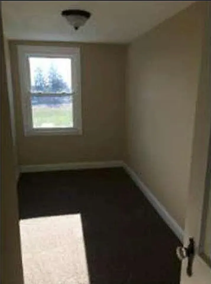 3 bed, 1152 sqft, $2,200 — Photo 4