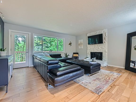 5th image of 3116 SE Timberlake Dr