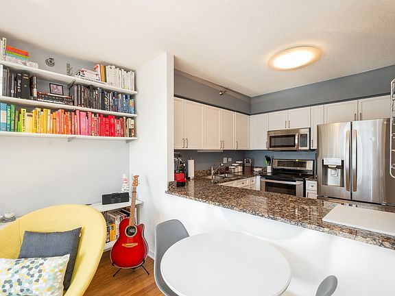 5th image of 512 N McClurg Ct APT 4208