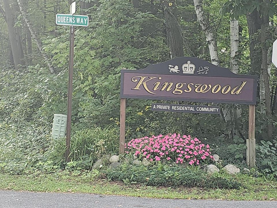 7 Queens Way, Queensbury, NY 12804 Zillow