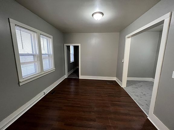 4th image of 518 N 32nd St