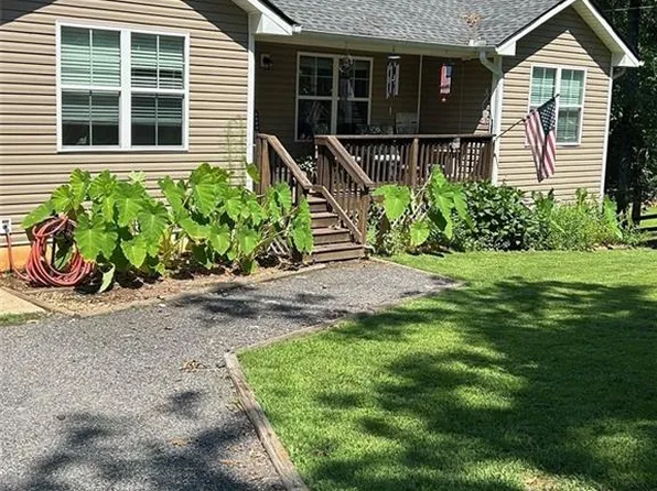 107 Emmette Dr, Dawsonville, GA 30534