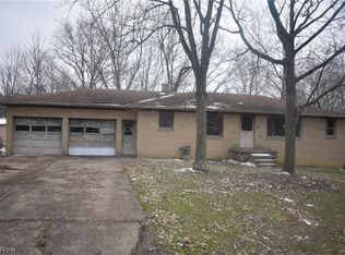 1935 Bianco Ave, Niles, OH 44446