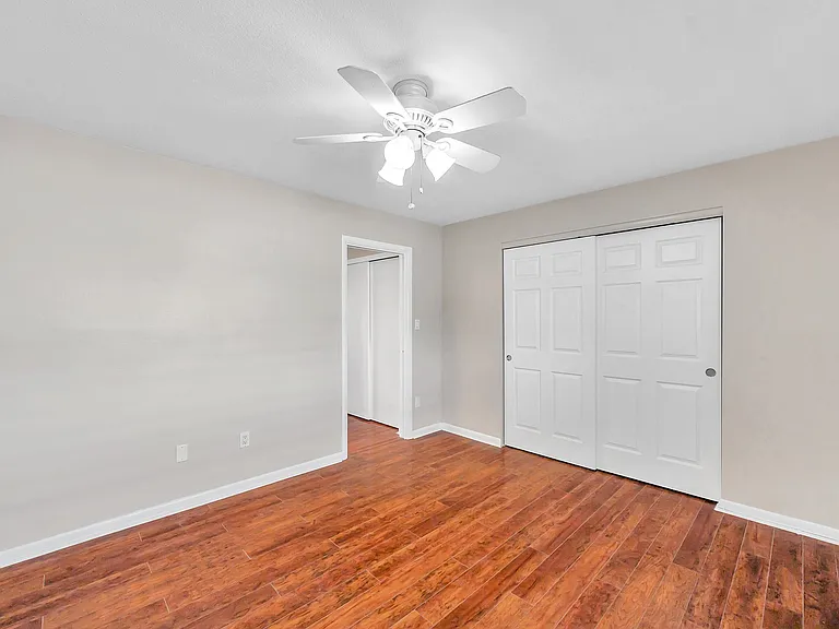 2366 Shelley St #12 — Photo 25