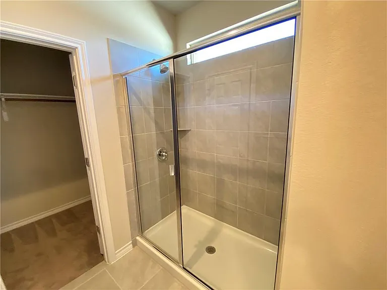 5904 Daly Dr — Photo 11