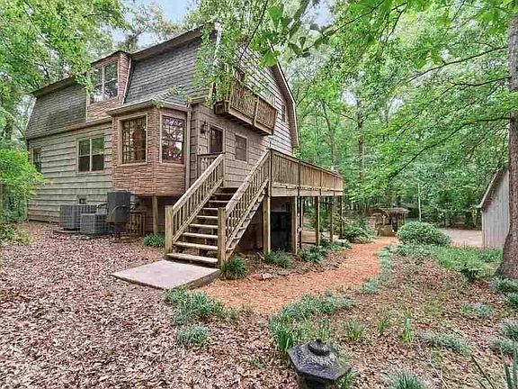 2nd image of 1094 Crawford Rd