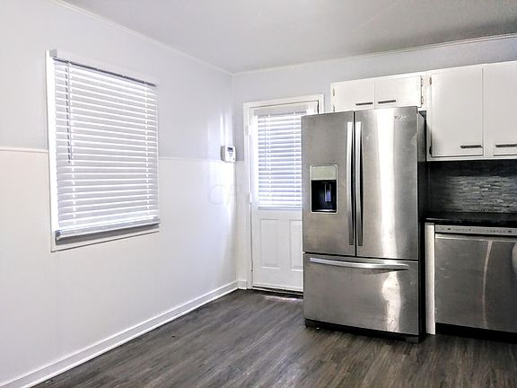4th image of 550 Shoshone Dr