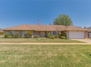 12100 Greenlawn Ave, Oklahoma City, OK 73170
