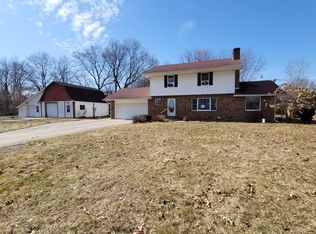 17031 Lovers Ln, Three Rivers, MI 49093