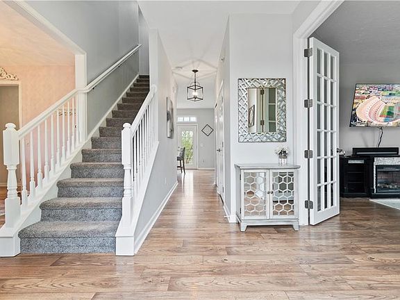2nd image of 1246 Ledgestone Dr