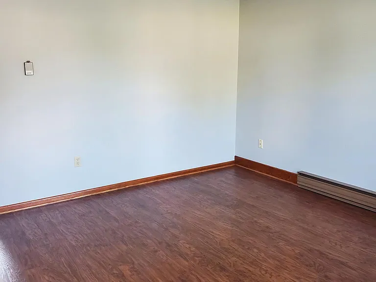 1447 Ellwood Ave SW — Photo 5