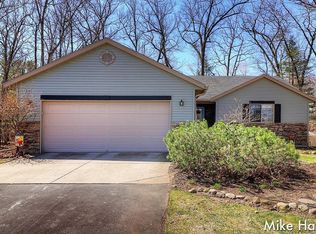 10692 13 Mile Rd NE, Rockford, MI