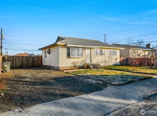 1008 W Bruce Street, Moses Lake, WA