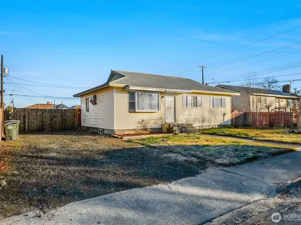 1008 W Bruce Street, Moses Lake, WA 98837