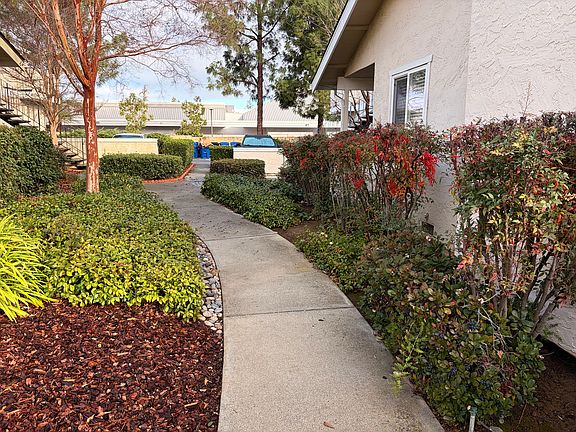 3rd image of 15039 Downing Oak Ct APT 4