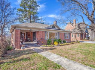 1625 Berkley Cir, Chattanooga, TN 37405
