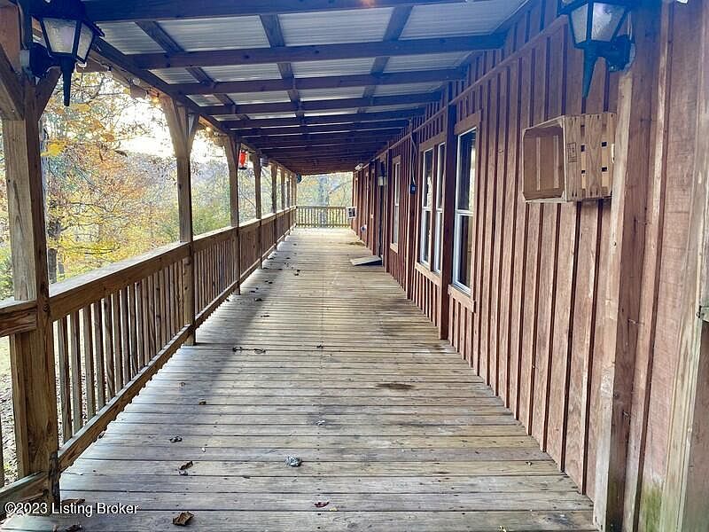 927 Caneyville Rd, Caneyville, KY 42721 Zillow