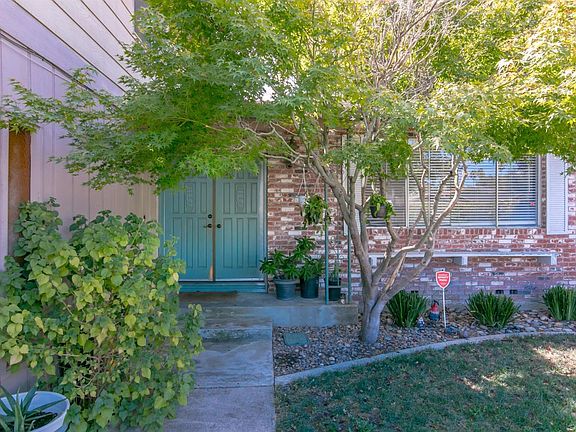 2nd image of 2844 Admiral Dr