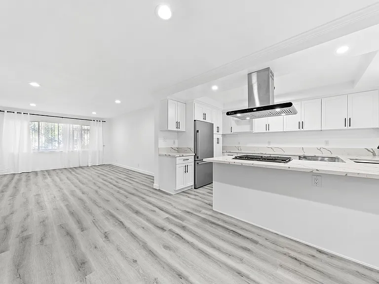1102 Euclid St #1 — Photo 16
