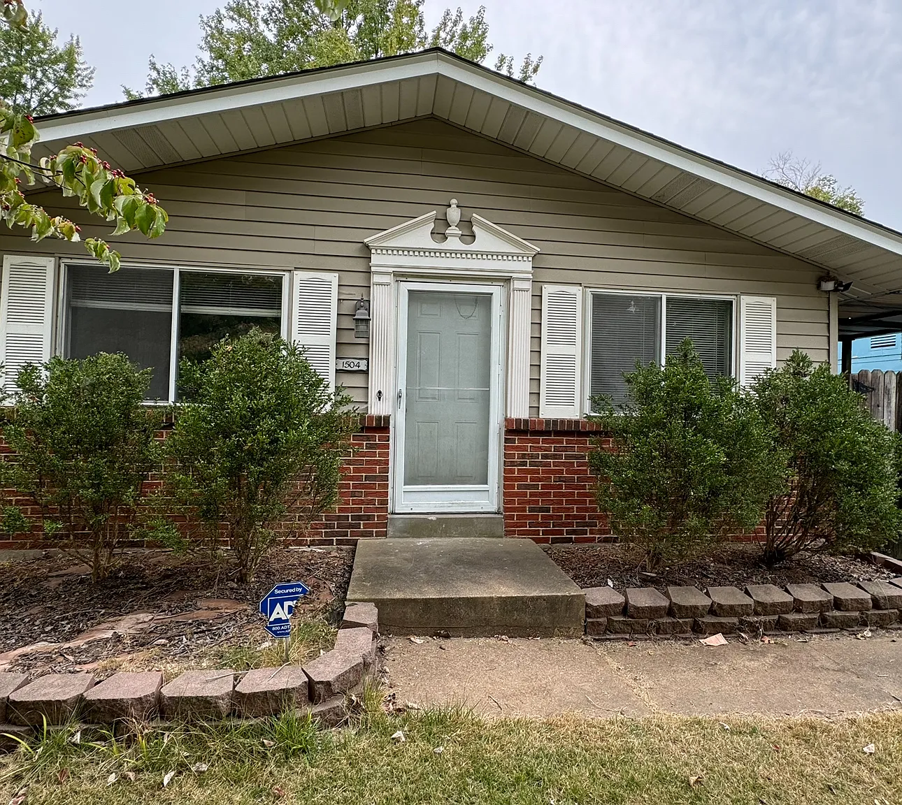 1504 Redman Boulevard - 1 — Photo 1