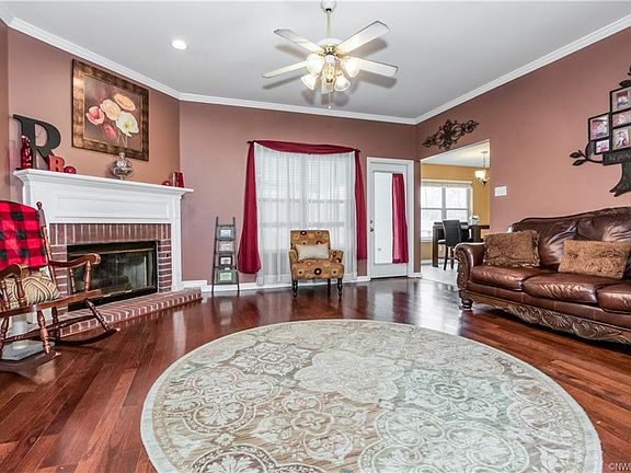 5th image of 119 Cypress Point Ln