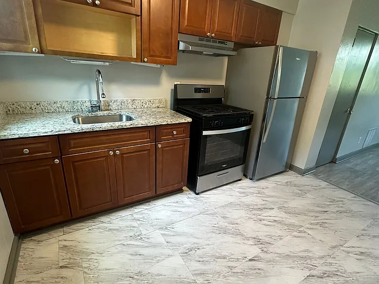 96A126 Ledgecrest Ave #126 — Photo 2
