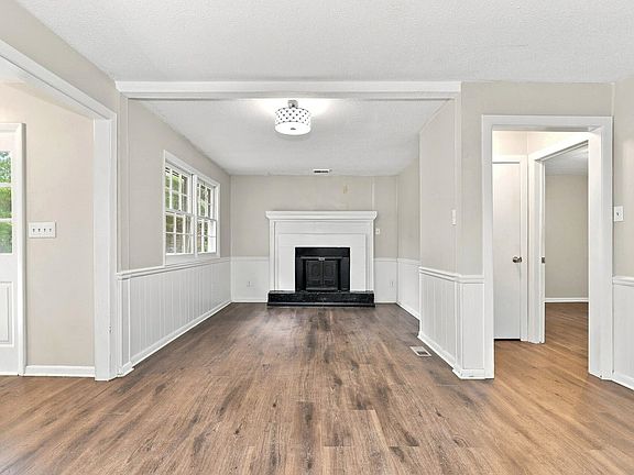 5th image of 8611 Belews Creek Rd