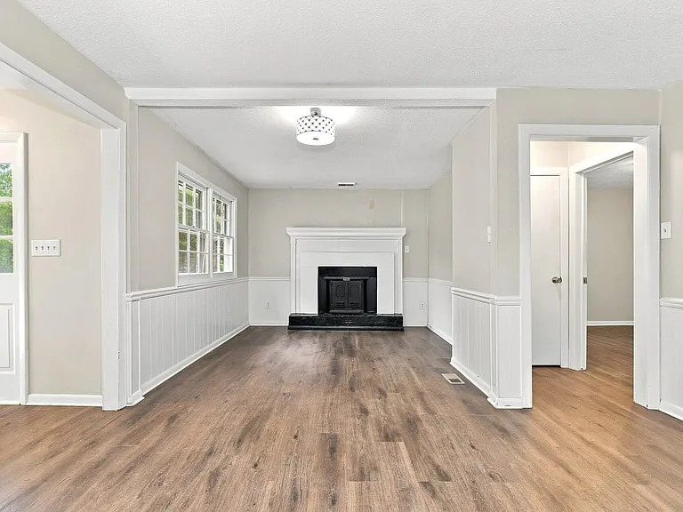 8611 Belews Creek Rd — Photo 5