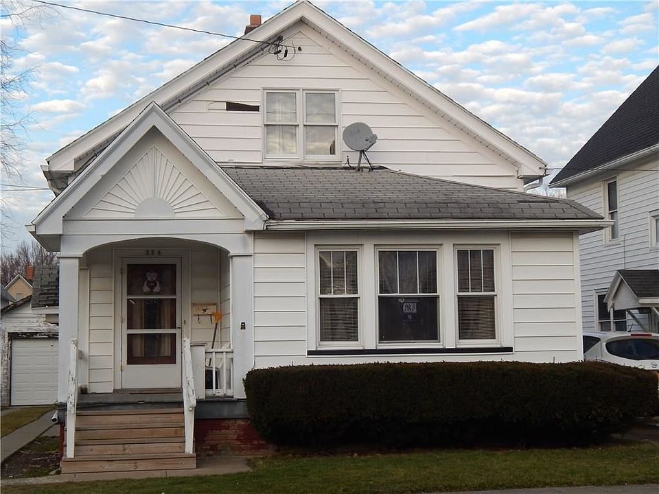 2nd image of 224 King St
