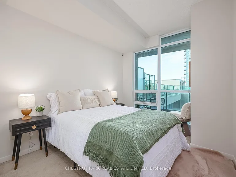 215 Fort York Blvd #808 — Photo 8