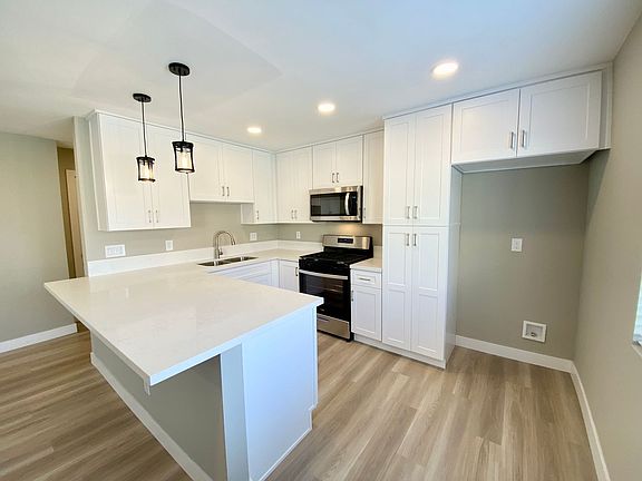 3rd image of 455 W Dryden St APT 6