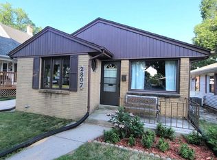 2807 S 70th St, Milwaukee, WI 53219