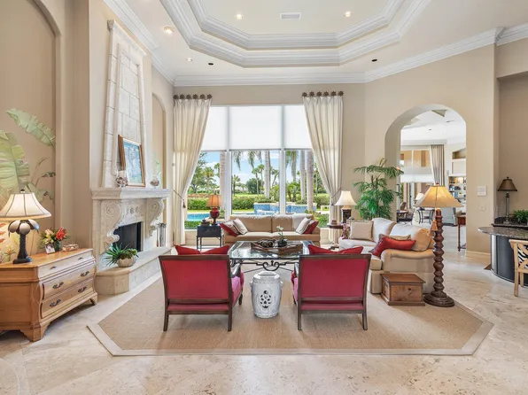 57 Saint George Place, Palm Beach Gardens, FL 33418