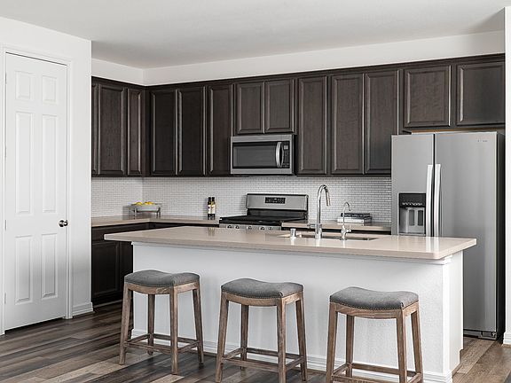 Lakeshore at Towne Lake - Serena Interior Image 3