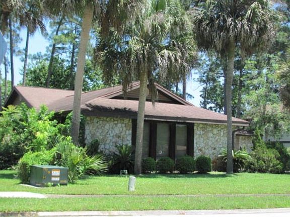 3rd image of 168 Point O Woods Dr