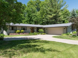 20710 Edgewood Dr, Big Rapids, MI