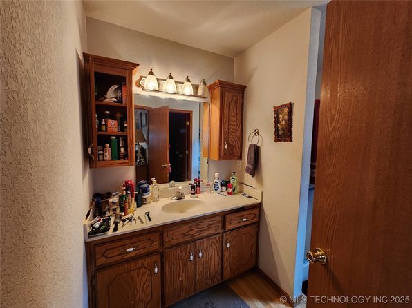 38956 Highway 39, Asher, OK 74826