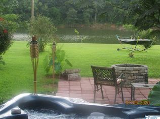 237 Longview Dr, Gadsden, AL 35901