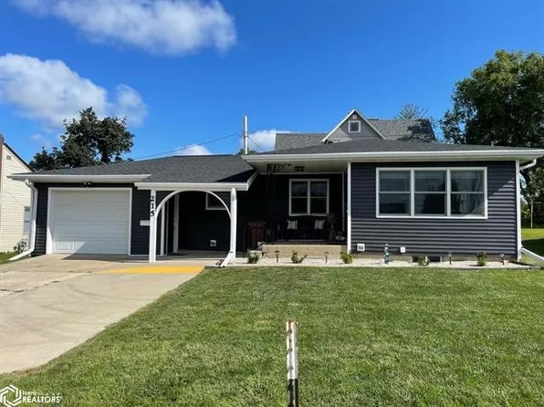 215 4th Ave, Grinnell, IA 50112