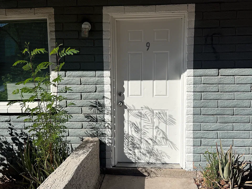 1229 N 35th St