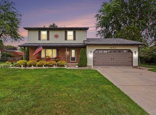 1452 Allendale Dr, Saginaw, MI 48638