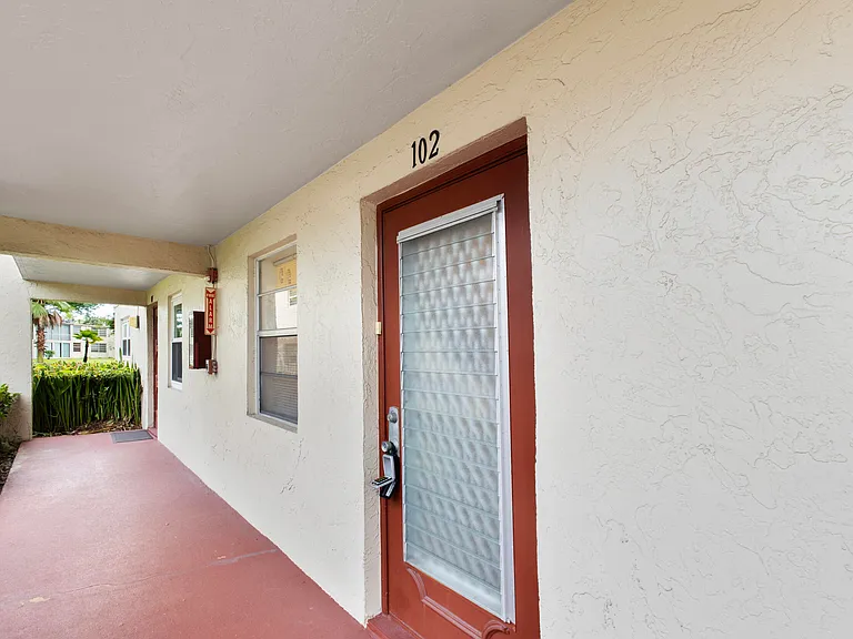20 Abbey Ln #102 — Photo 15