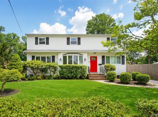 21 Innis Avenue, Ronkonkoma, NY 11779