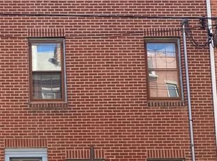 1124 Green St, Philadelphia, PA 19123