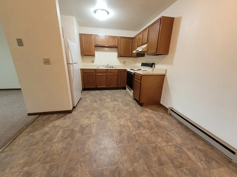 2129 Michelle Ct — Photo 6